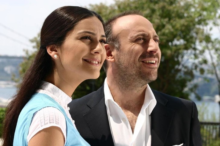 Топ-10 самых красивых турецких актрис. По кому сходят с ума любители сериалов?