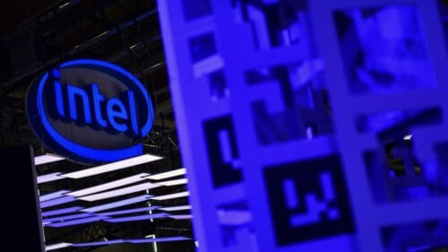 Intel не откажется от собственного производства и продолжит инвестировать в 3-нм техпроцесс.
